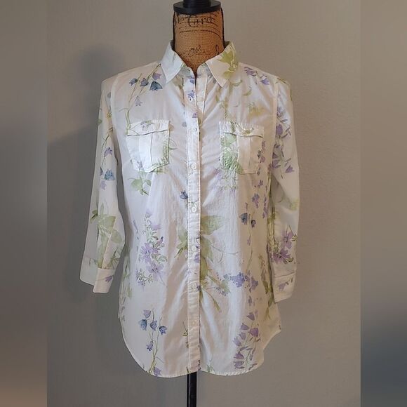 St. John's Bay Floral Lightweight Long Sleeve Button-up Sz S - Picture 1 of 9